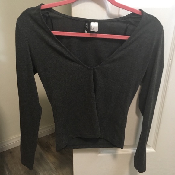 ❌SOLD❌ Bundle gray long sleeve tops - Picture 7 of 11